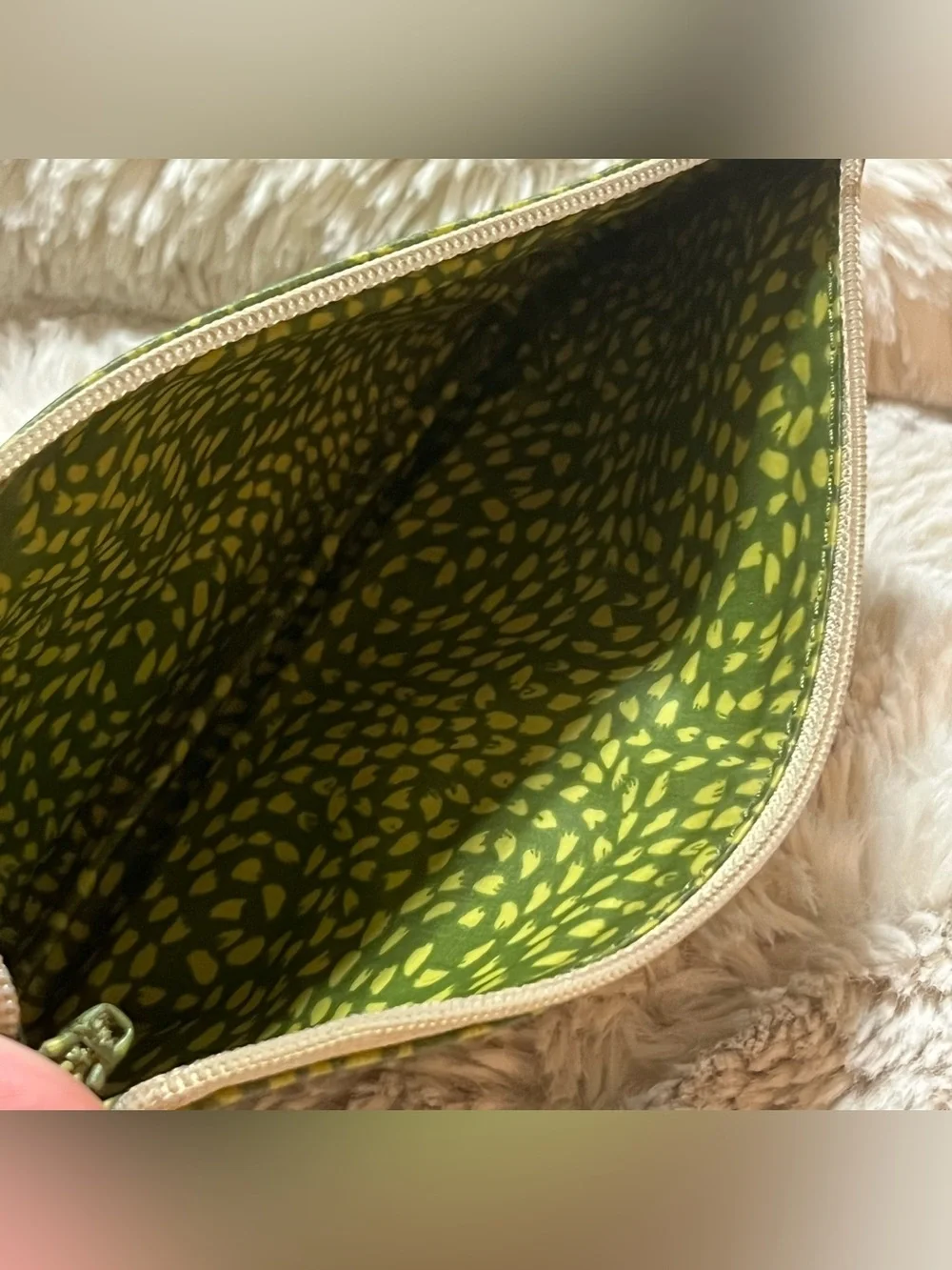 Green Patterned Zip Pouch Clutch - Women's Bag 02-16